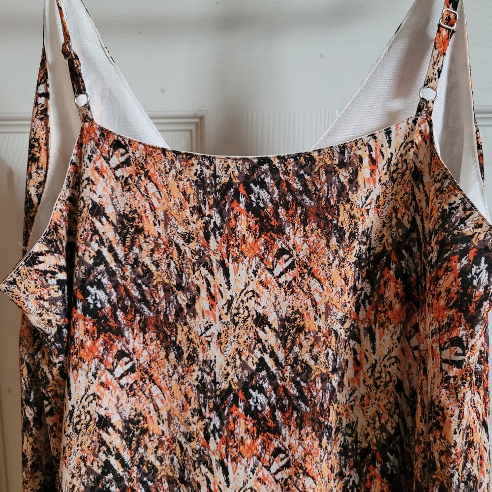 THML Dress - Picture 3 of 3